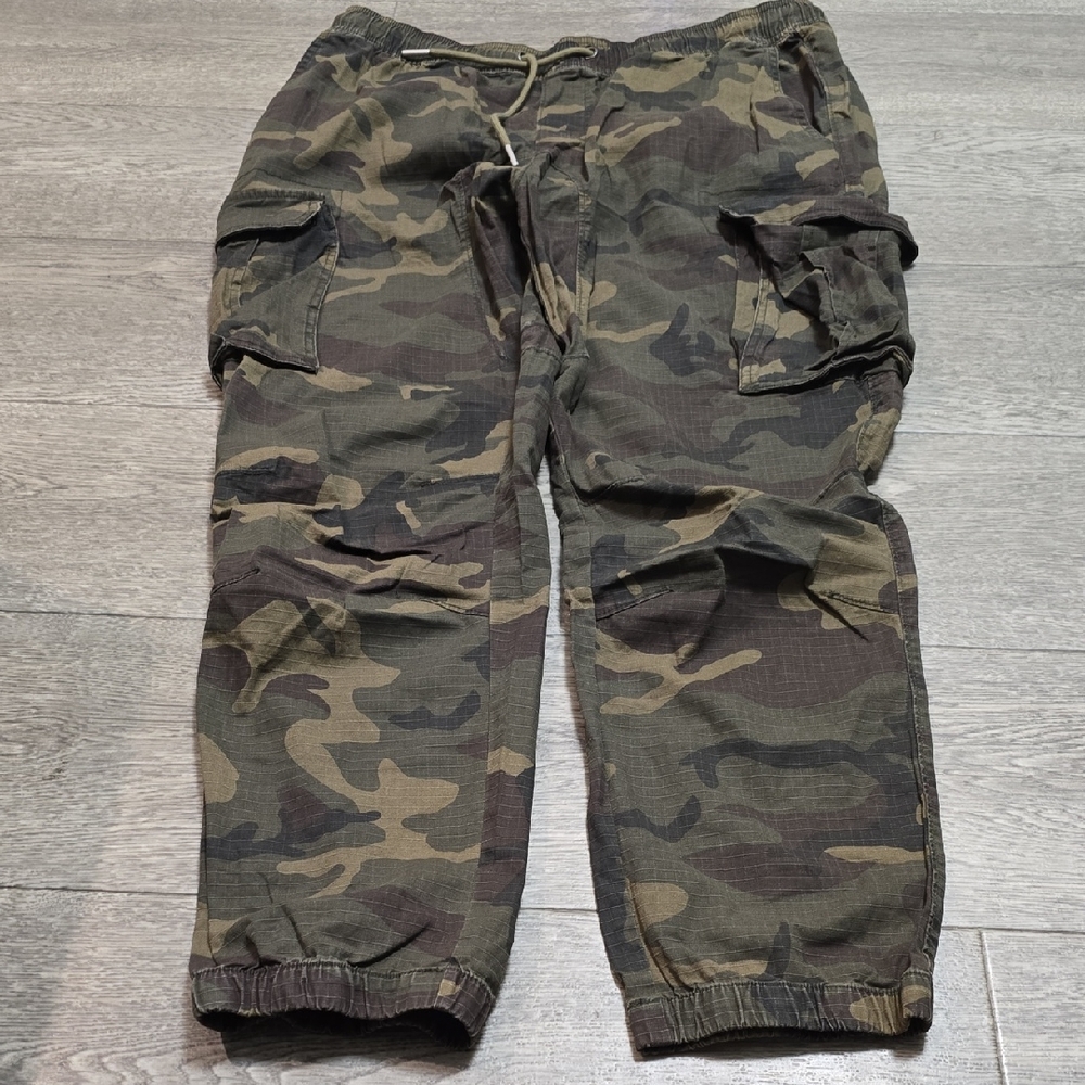 Men's Camo Cargo Pants